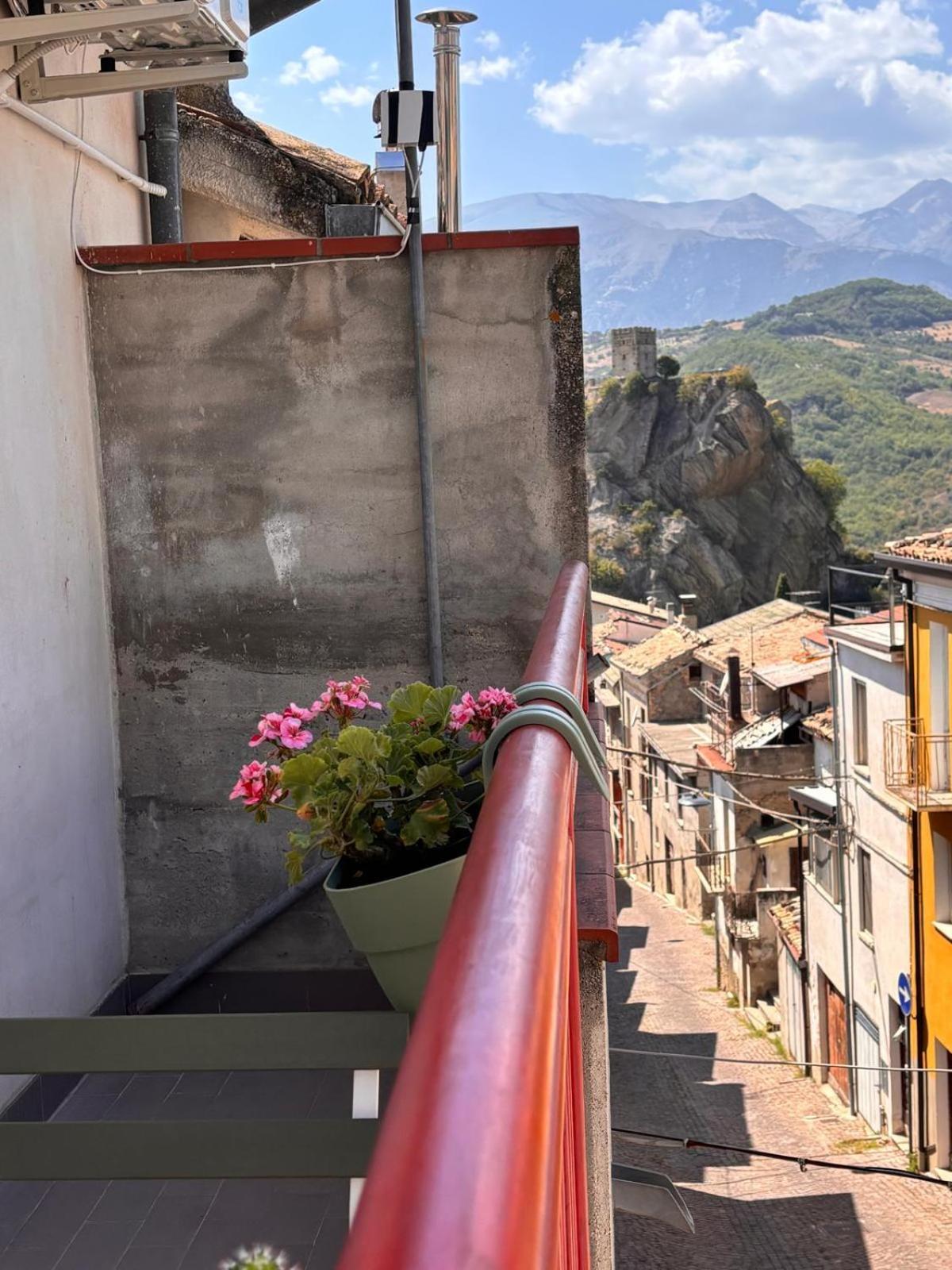 La Ginestra Apartment Roccascalegna Exterior foto
