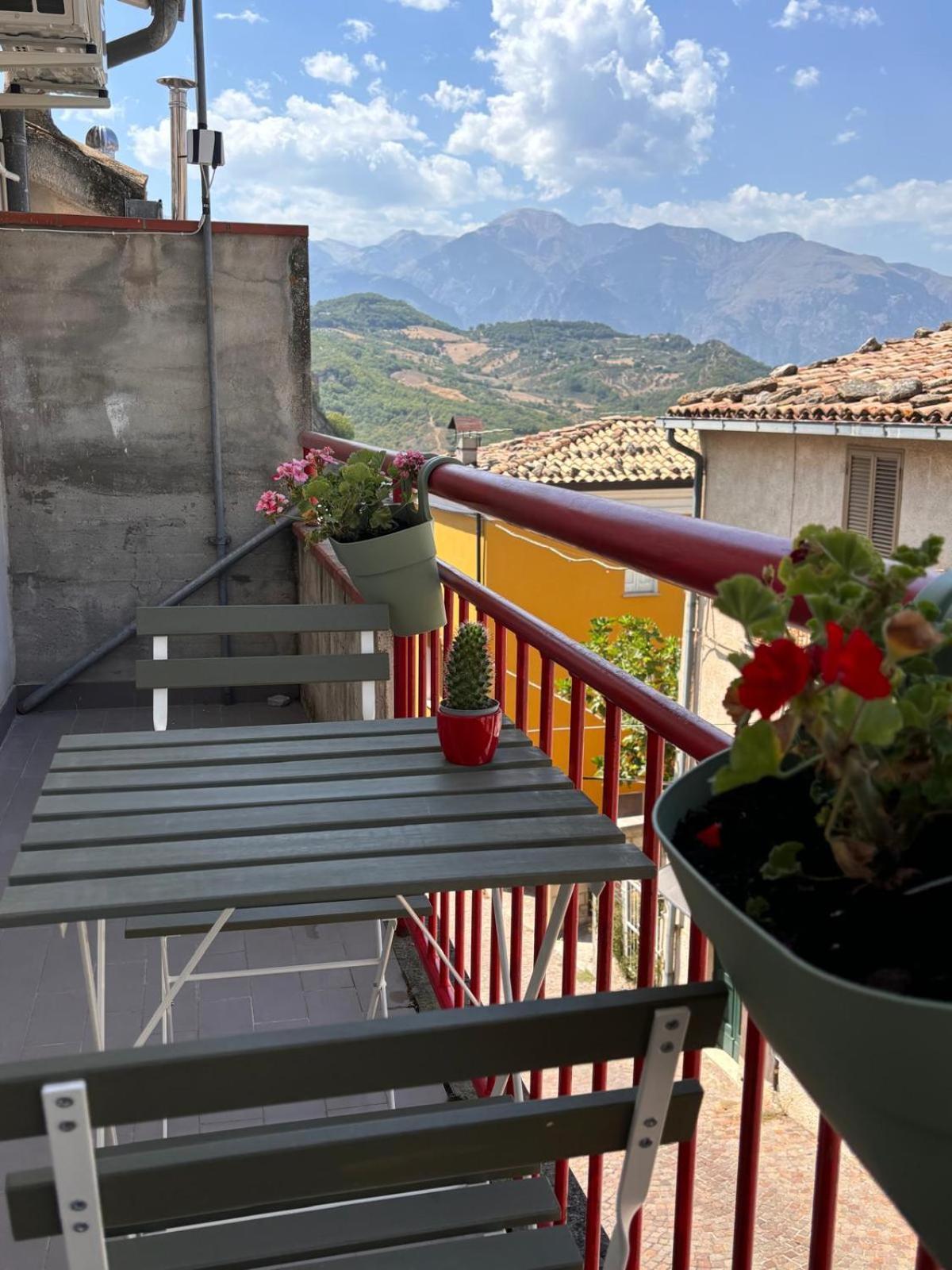La Ginestra Apartment Roccascalegna Exterior foto